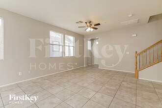 641 Monument Point St, Unit Unit 2506 in Henderson, NV - Building Photo - Building Photo