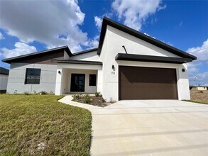 133 Diplomat Pkwy E in Cape Coral, FL - Building Photo - Building Photo