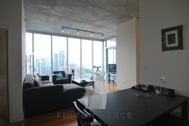 1720 S Michigan Ave, Unit 303 in Chicago, IL - Building Photo - Building Photo