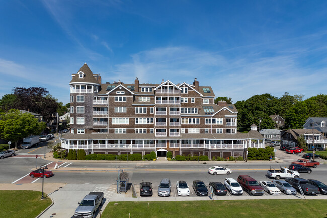 Bay View Condominiums in Jamestown, RI - Building Photo - Building Photo