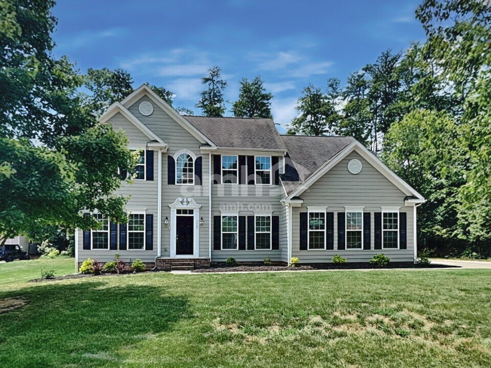 3907 Harmattan Dr in Denver, NC - Building Photo