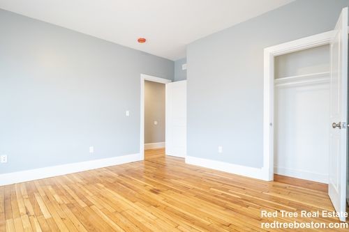301 Hancock St-Unit -4 in Boston, MA - Building Photo