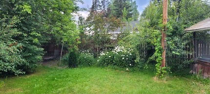 716 Edgewood Pl in Whitefish, MT - Building Photo - Building Photo