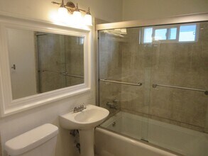 11406 Woodley Ave in Los Angeles, CA - Building Photo - Building Photo