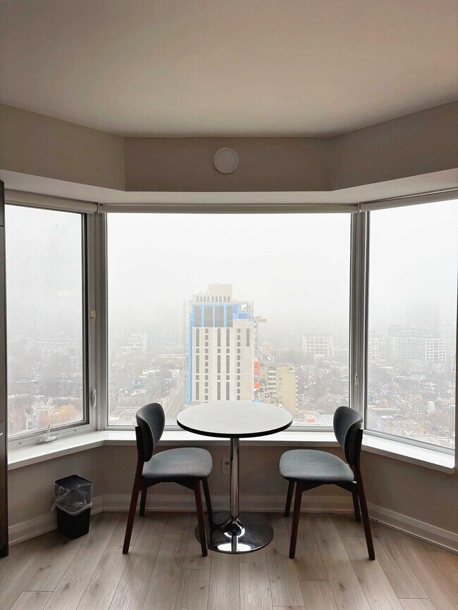 14A Hazelton Ave, Unit SI ID1510939P in Toronto, ON - Building Photo - Building Photo