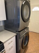 10511 Orange Ave in South Gate, CA - Building Photo - Building Photo