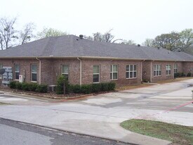 228 S Line St in Weatherford, TX - Building Photo