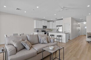 16714 E Almont Dr in Fountain Hills, AZ - Building Photo