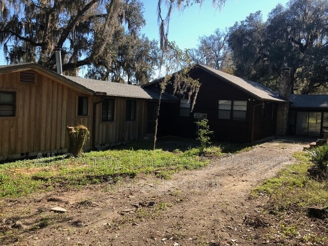 23707 SE Hawthorne Rd in Hawthorne, FL - Building Photo - Building Photo