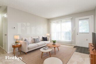 3243 Eastbrooke Ct in Indianapolis, IN - Building Photo - Building Photo