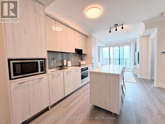 18-2518 Water Walk Dr in Markham, ON - Building Photo - Building Photo