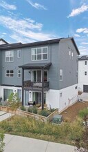 2438 W 167th Ln in Broomfield, CO - Building Photo - Building Photo