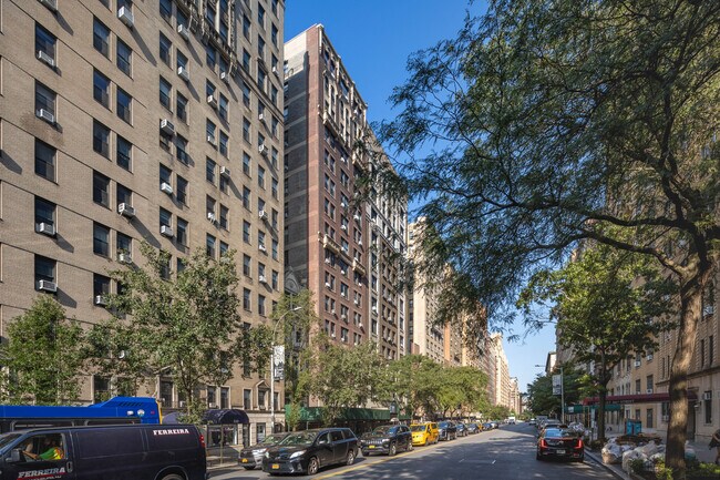 114 W 86th St in New York, NY - Foto de edificio - Building Photo