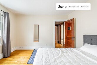 Private bedroom in 4 bed/1.5 bath Home in Boston, MA - Building Photo - Building Photo