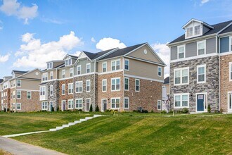 Highlands EVOLV Rental Townhomes in White Plains, MD - Foto de edificio - Building Photo