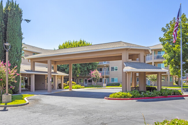 The Hampshire in Merced, CA - Foto de edificio - Building Photo