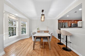 34 Marina Dr in Bayonne, NJ - Building Photo - Building Photo