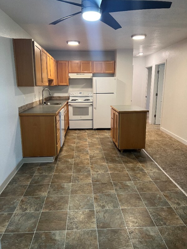 17250 SW Heritage Ct-Unit -57 in Beaverton, OR - Building Photo - Building Photo