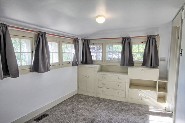 property at 2080 S Emerson St