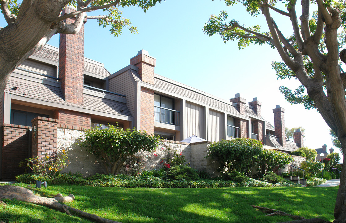 Residential Condominiums in Marina Del Rey, CA - Building Photo