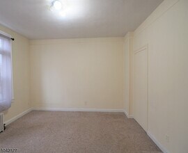 10 Waverly Pl in Madison, NJ - Building Photo - Building Photo