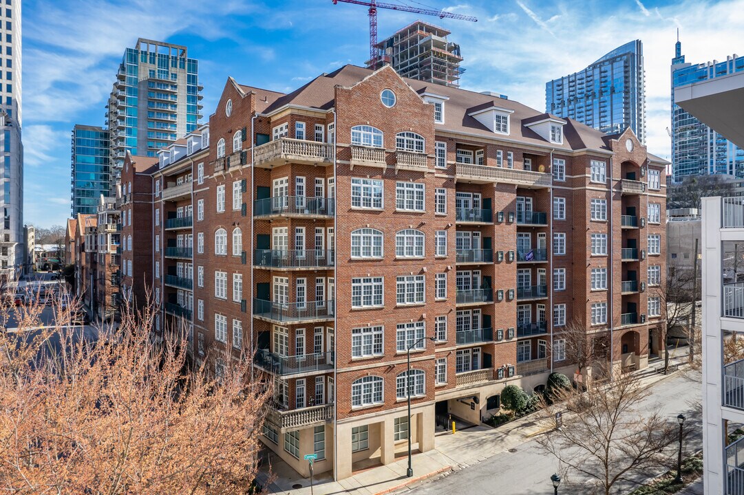 Cotting Court Condominiums in Atlanta, GA - Building Photo