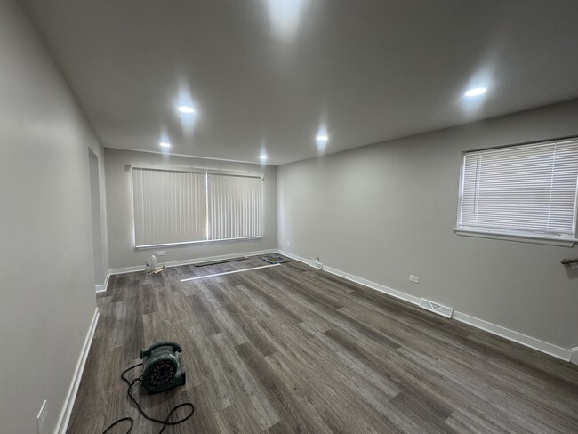 13958 Betty Ln in Blue Island, IL - Building Photo - Building Photo
