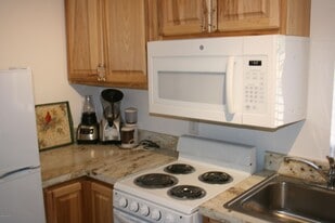 2386 Tolani Trail in Flagstaff, AZ - Building Photo