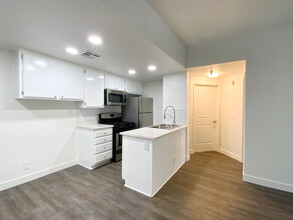 Bluffside Terrace Apartments in Studio City, CA - Building Photo - Building Photo