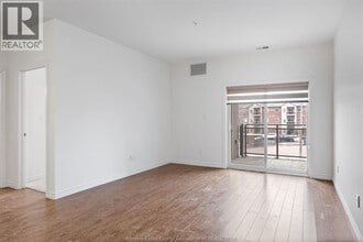 1888 Westview 207 in Lasalle, ON - Building Photo - Building Photo