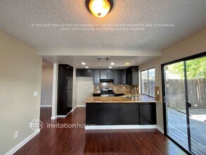 2272 Sandcastle Way in Sacramento, CA - Foto de edificio - Building Photo