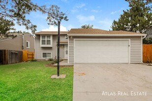 19003 E Mansfield Dr, Unit 1br in Aurora, CO - Building Photo