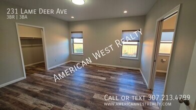 231 Lame Deer Ave in Cody, WY - Building Photo - Building Photo