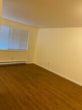 Crown Colony in Seattle, WA - Building Photo - Interior Photo