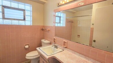 2552 W Rascher Ave, Unit G in Chicago, IL - Building Photo - Building Photo