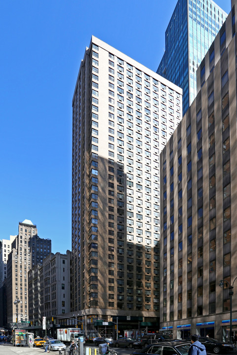 Carnegie Mews in New York, NY - Building Photo