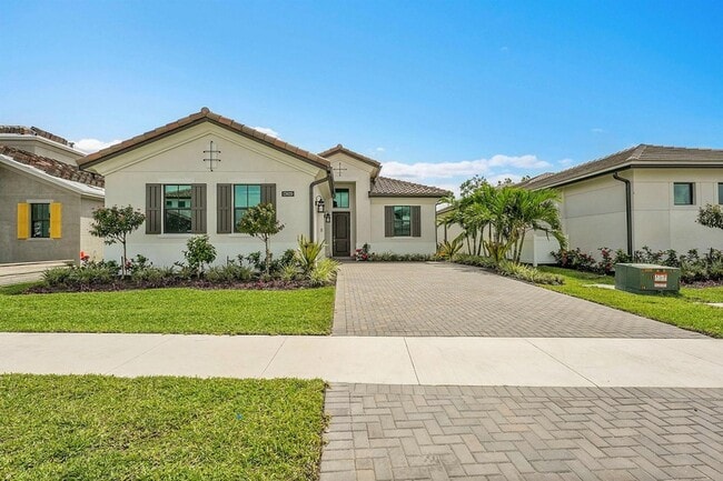 13920 Vivant Dr in Palm Beach Gardens, FL - Building Photo - Building Photo