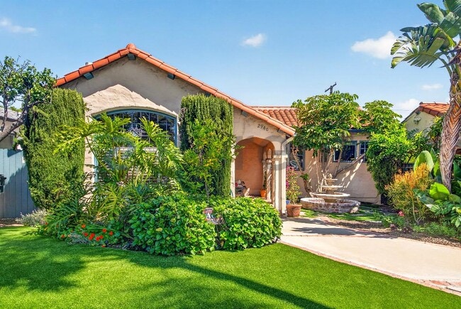 2940 Cardiff Ave in Los Angeles, CA - Foto de edificio - Building Photo