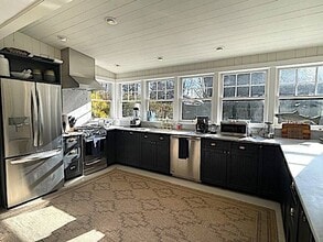 62 Abrahams Landing Rd in Amagansett, NY - Building Photo - Building Photo