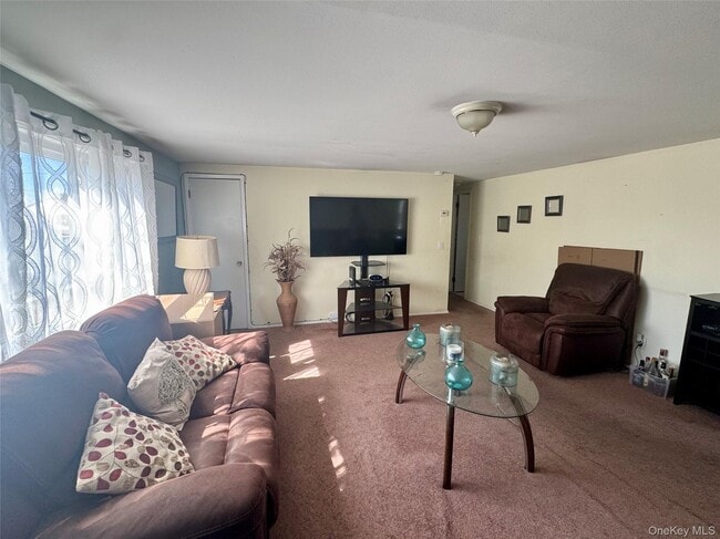 10 3rd Ave in East Rockaway, NY - Building Photo - Building Photo