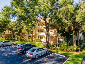 Summerbreeze Condominium in Sunrise, FL - Building Photo - Building Photo