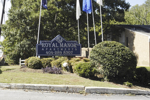 Royal Manor Apartments