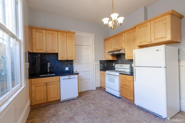 466 Columbus Ave in San Francisco, CA - Building Photo - Building Photo
