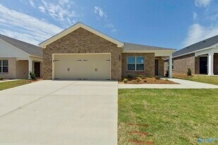 395 Angela St in Prattville, AL - Building Photo