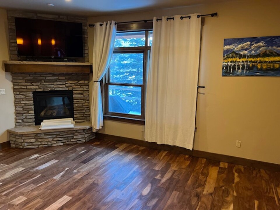 310 8th St in Frisco, CO - Building Photo