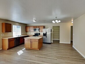 18908 E 47th Dr in Denver, CO - Building Photo - Building Photo