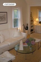 90 Meeting House Ln in Southampton, NY - Building Photo - Building Photo