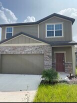 8620 Sportsman Lp in Groveland, FL - Building Photo