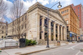 65 Weybosset St in Providence, RI - Foto de edificio - Building Photo