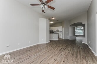 723 Stonewyk Way in Kissimmee, FL - Building Photo - Building Photo